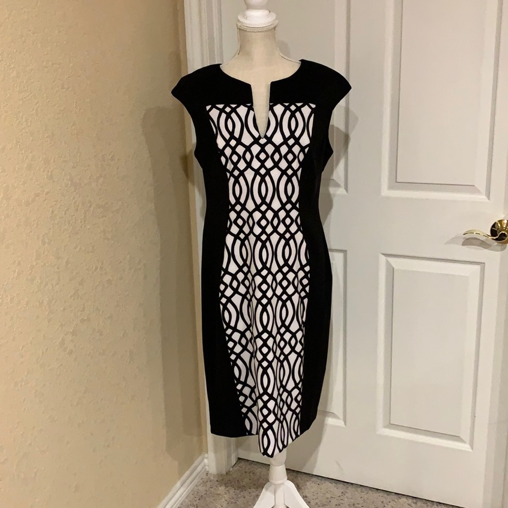Great dress for all occasions. Can be dressed up or down